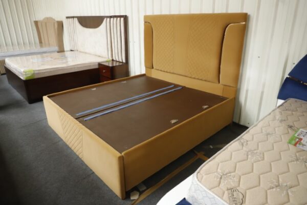 Sandwood Bed with box Storage